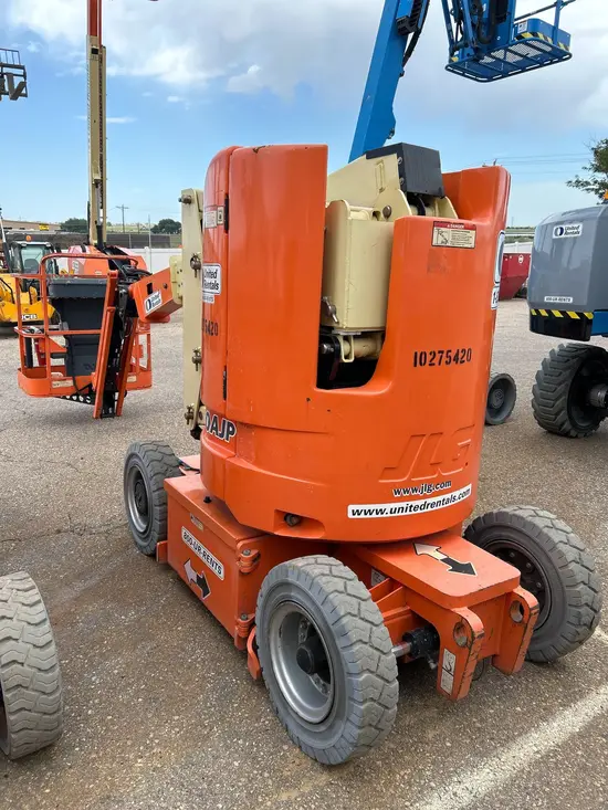 2014 JLG E300AJP Articulating Boom Lift