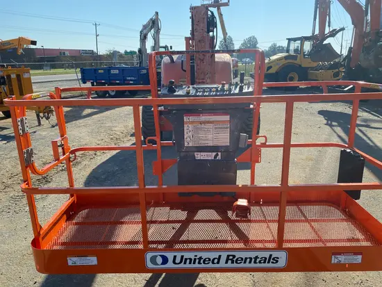 2012 JLG 600AJ Articulating Boom Lift