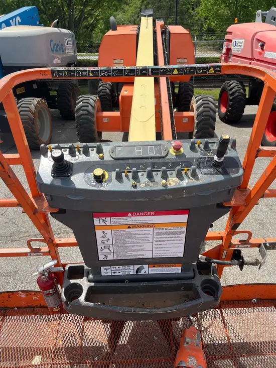 2017 JLG 600S Boom Lift