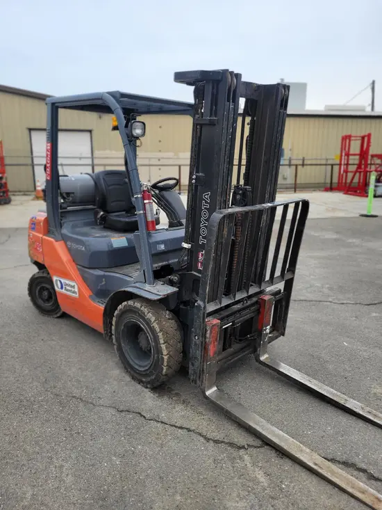 2019 Toyota 8FGU25 Warehouse Forklift