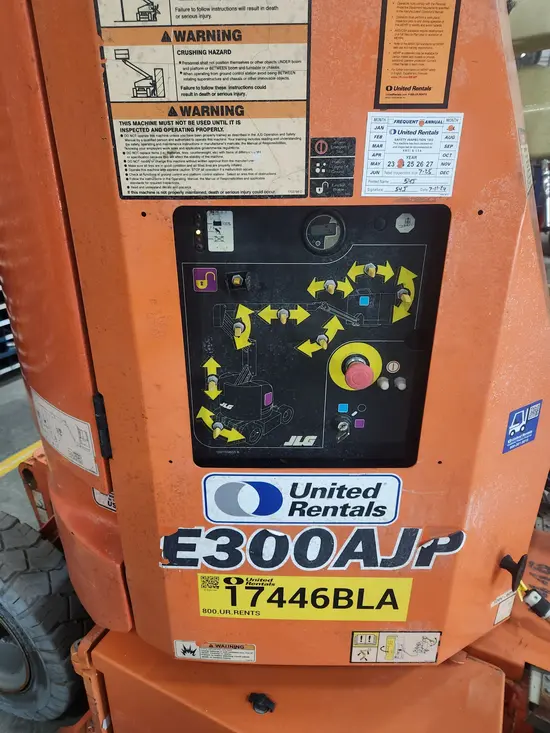 2015 JLG E300AJP Articulating Boom Lift