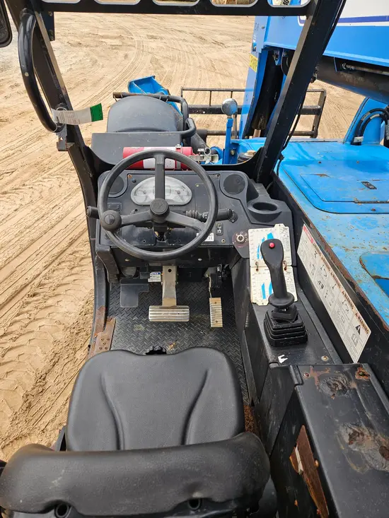 2016 Genie GTH-1056 Forklift