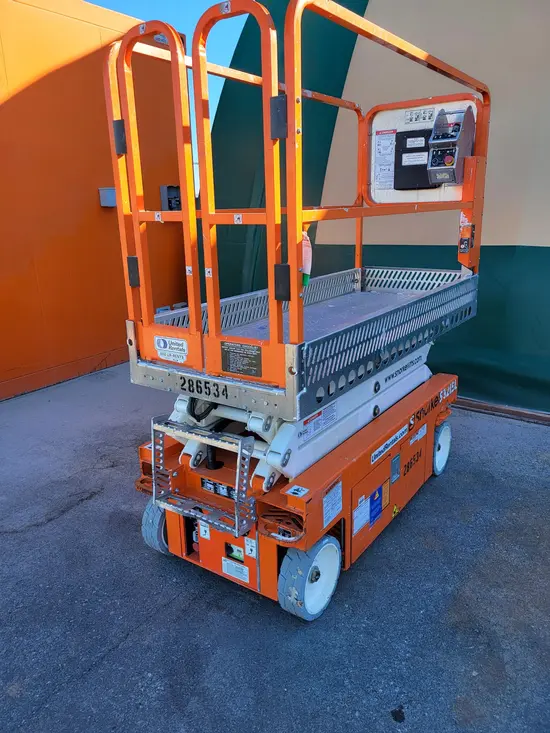2021 Snorkel S3215L Scissor Lift