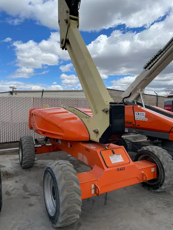 2015 JLG E600JP Articulating Boom Lift