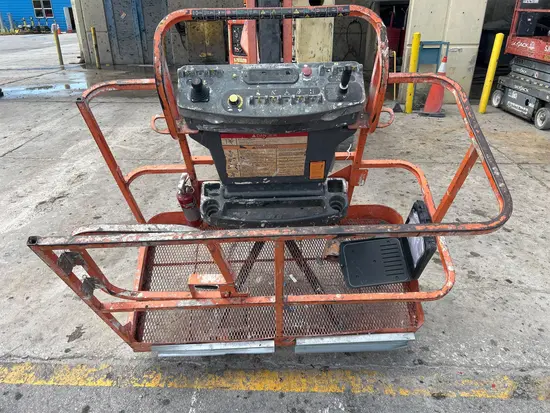 2015 JLG E450AJ Articulating Boom Lift