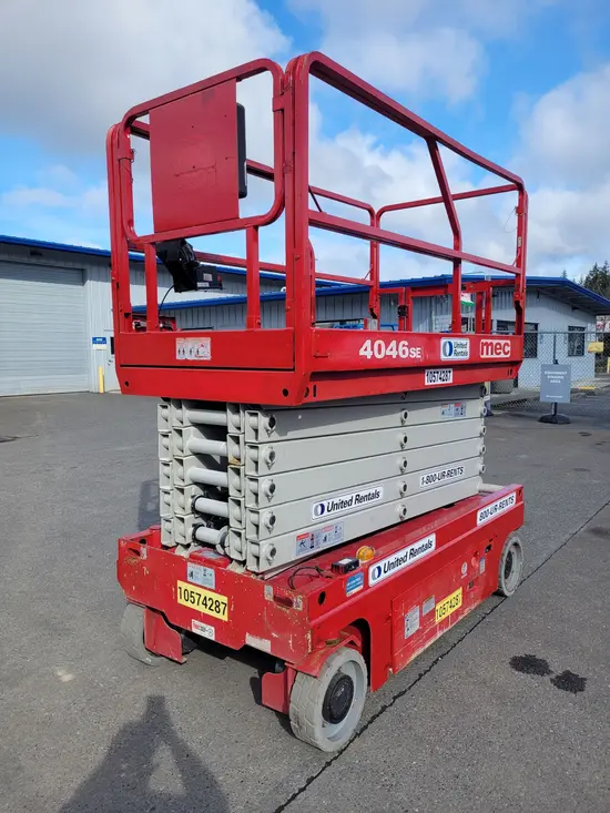 2017 MEC 4046SE Scissor Lift