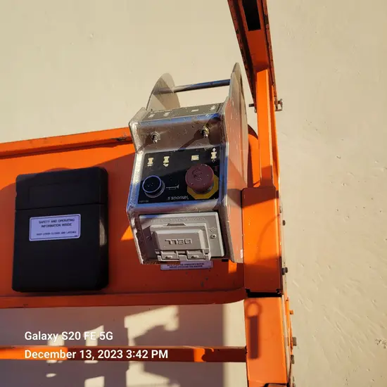 2017 Snorkel S4732E Scissor Lift