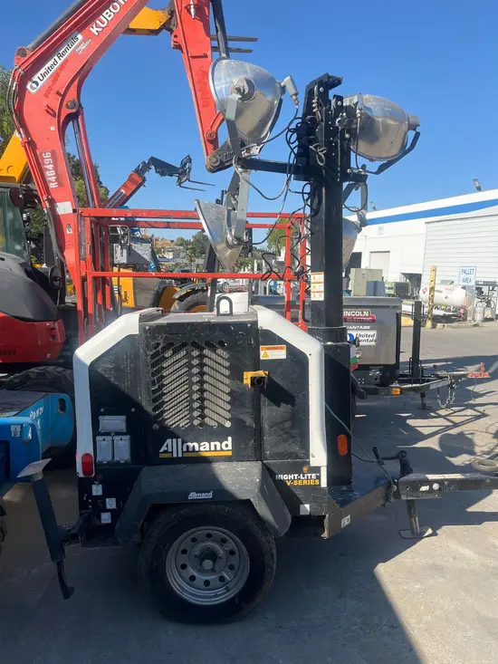 2017 Allmand NL5000 Portable Light Tower