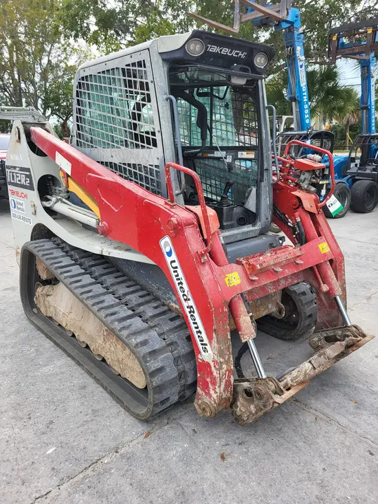 2019 Takeuchi TL12R2-CR Track Loader