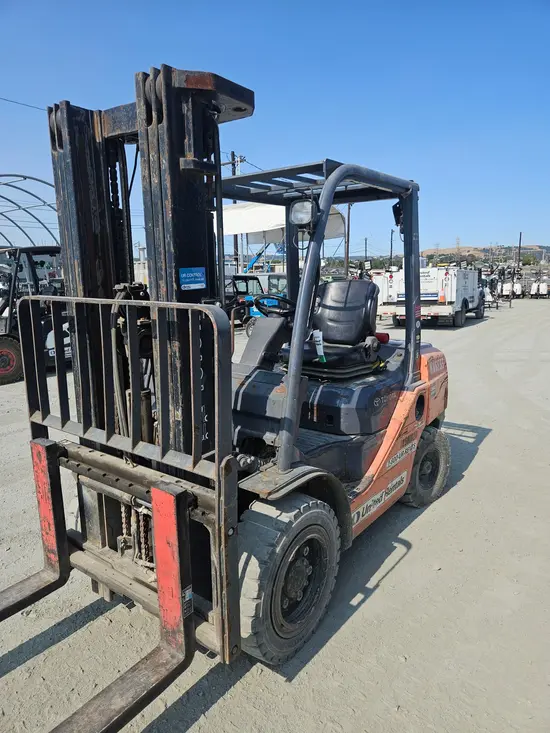 2017 Toyota 8FDU30 Warehouse Forklift