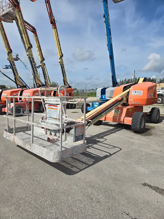 2017 JLG 400S Boom Lift