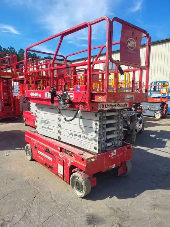 2017 MEC 4046SE Scissor Lift