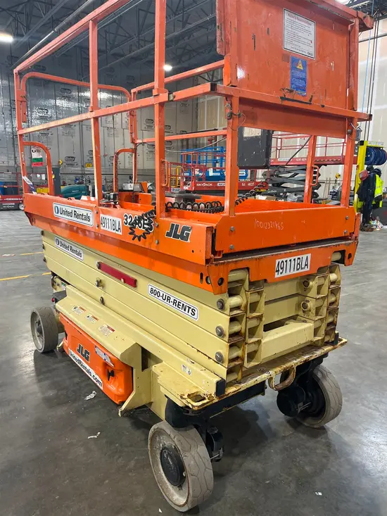 2017 JLG 3246ES Scissor Lift