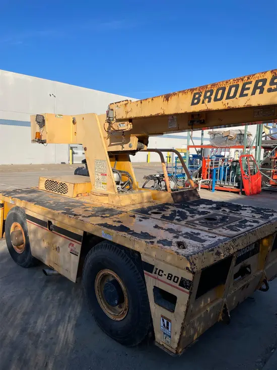 2014 Broderson IC-80-3J