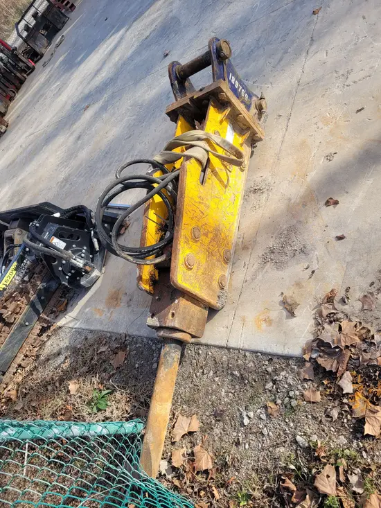 2017 SOOSAN CB500 Attachment