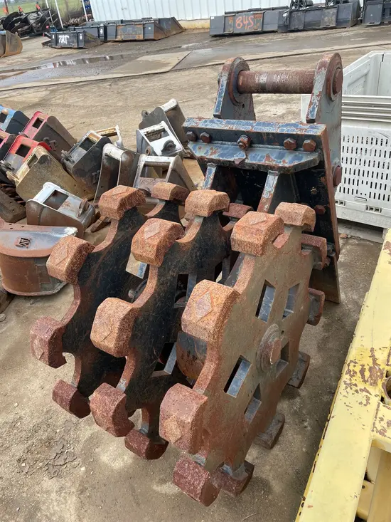 2020 Americ DC-24BWP Compaction Attachment