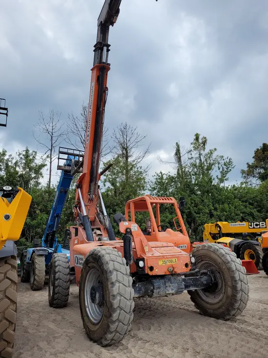 2016 SKYTRAK 8042 Forklift