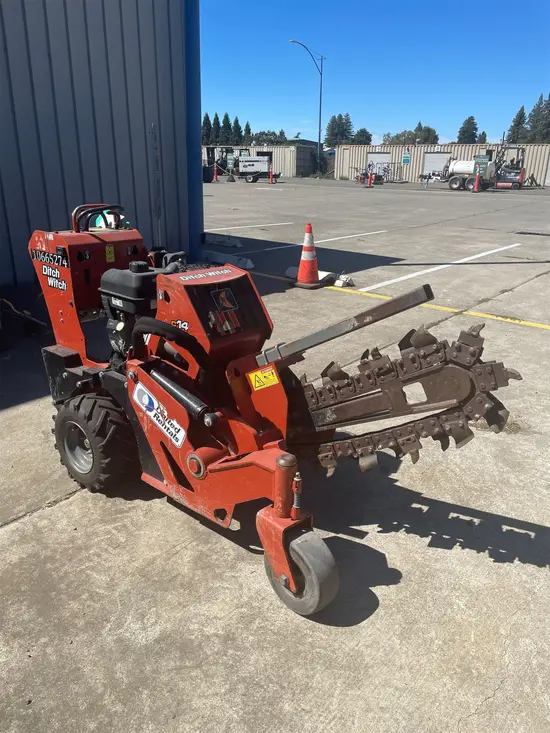2017 Ditch Witch C14 Trencher