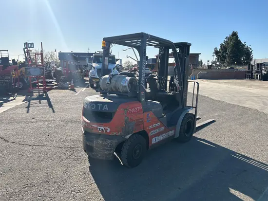 2019 Toyota 8FGU25 Warehouse Forklift