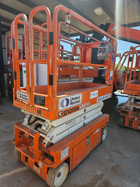 2018 Snorkel S3219E Scissor Lift