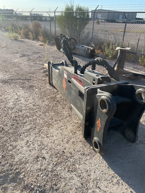 2018 SOOSAN CB1300S-XCMG Attachment