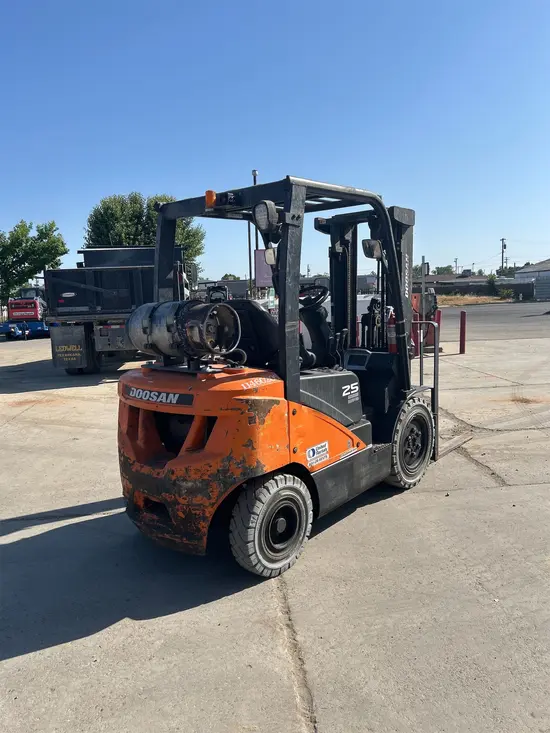 2022 Doosan G25P-7DF Warehouse Forklift