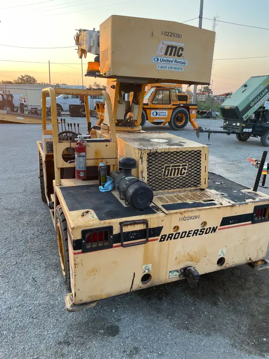 2014 Broderson IC-40-2C
