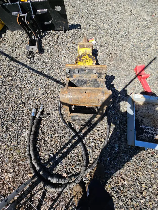 2017 Atlas Copco SB 452 Attachment