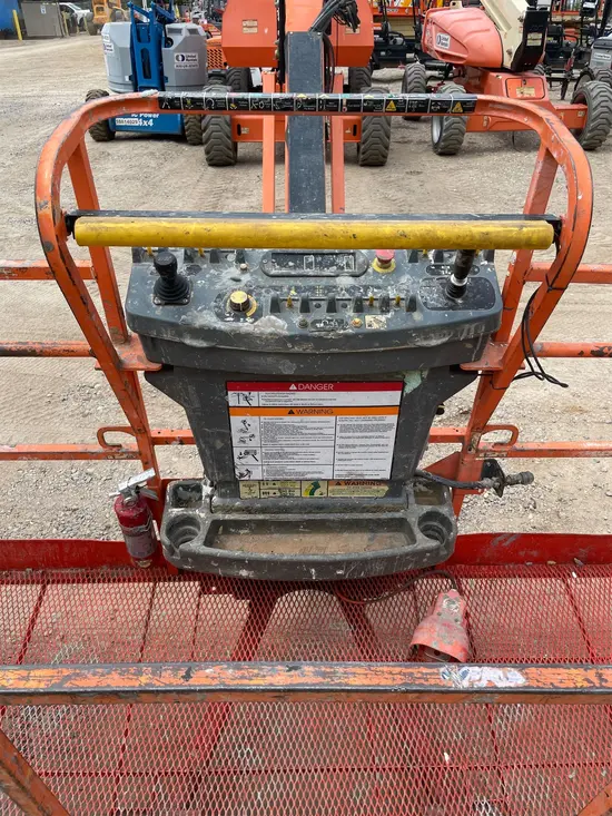 2017 JLG 860SJ Boom Lift