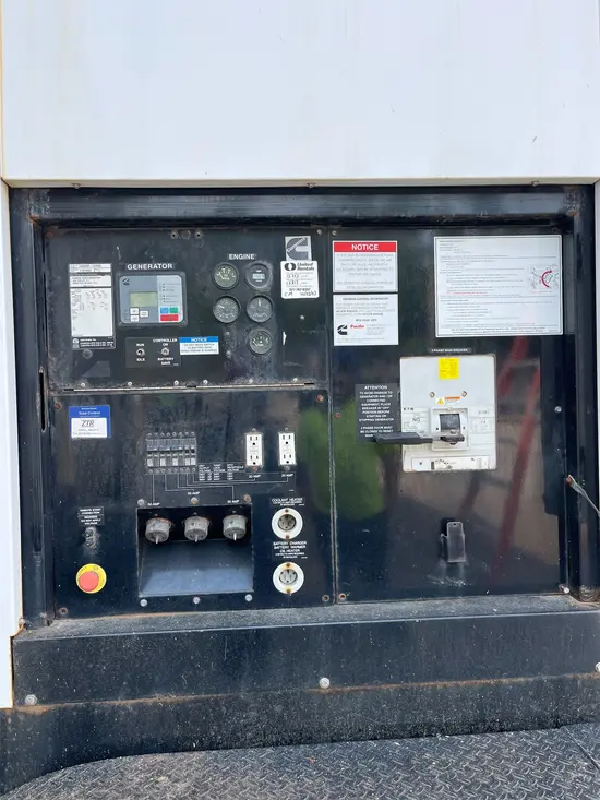 2015 Cummins C300D6R WOG Diesel Generator