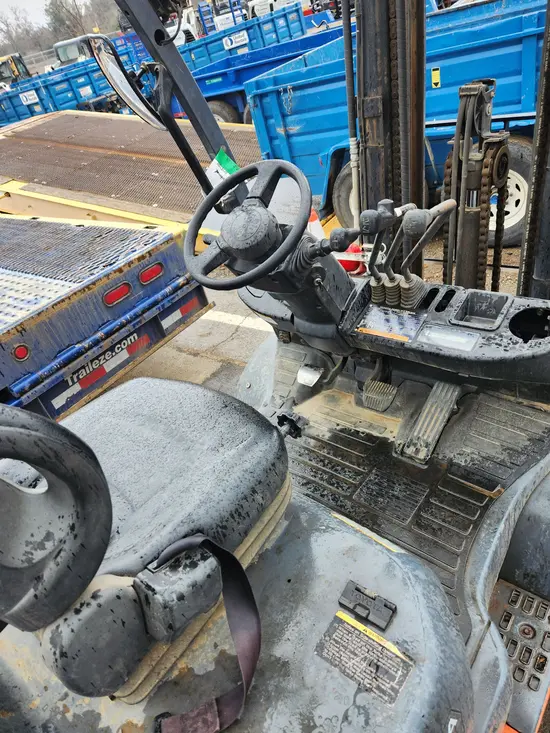 2018 Toyota 8FDU30 Warehouse Forklift