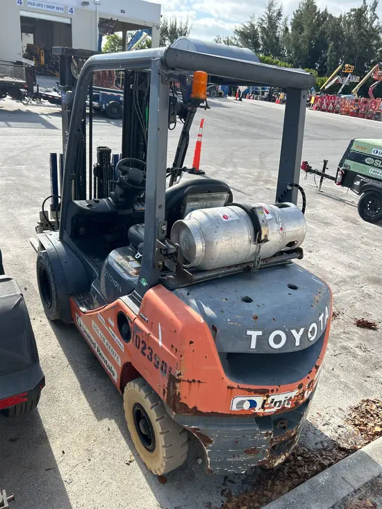2019 Toyota 8FGU25 Warehouse Forklift