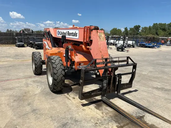 2015 SKYTRAK 6042 Forklift