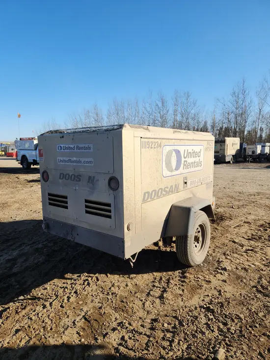 2021 Doosan P425/HP375WCU Air Compressor
