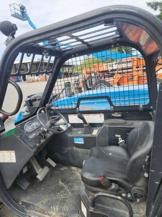 2015 Genie GTH-844 Forklift