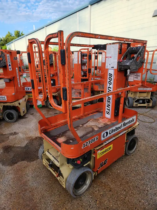 2019 JLG 1230ES Self-Propelled One-Person Lift