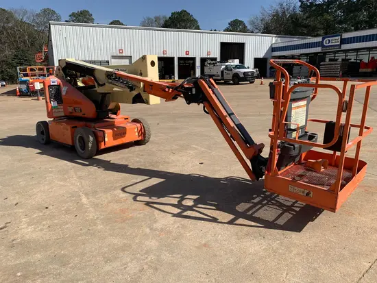 2014 JLG E400AJPN Articulating Boom Lift