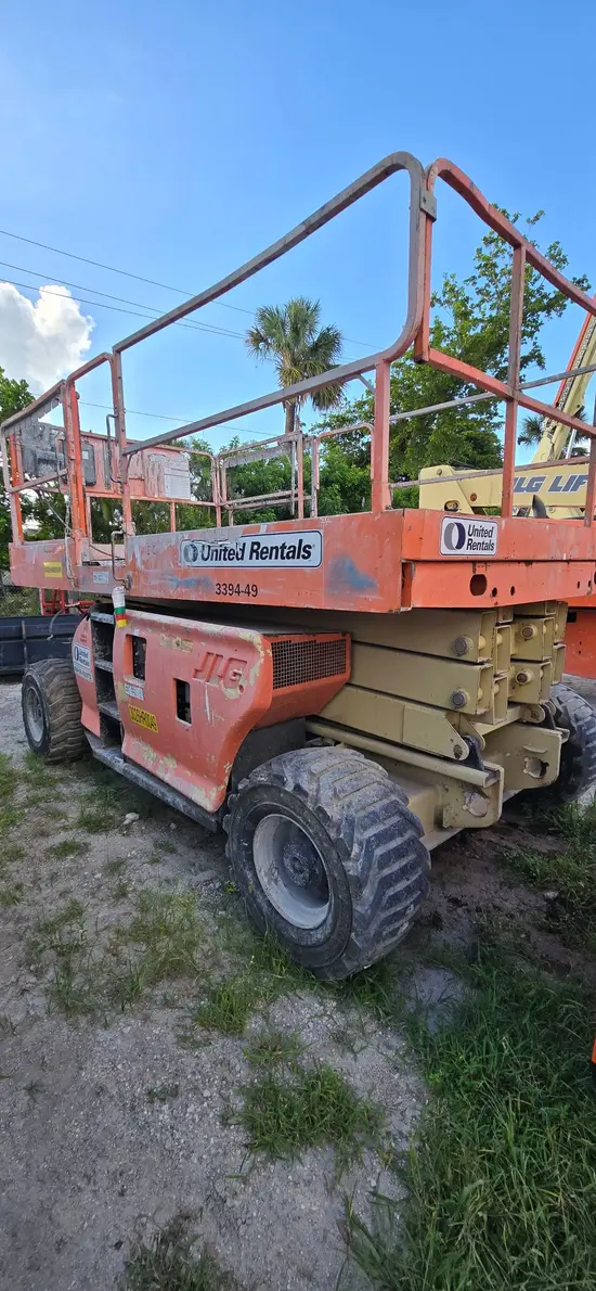 2014 JLG 3394RT Rough Terrain Scissor Lift