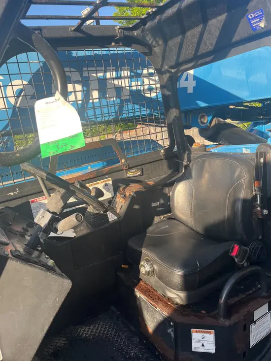 2015 Genie GTH-844D Forklift