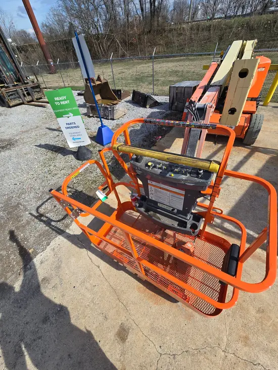 2016 JLG E450AJ Articulating Boom Lift
