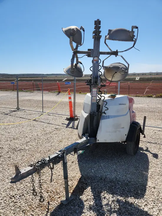 2017 Magnum Pro MLT6SM Portable Light Tower
