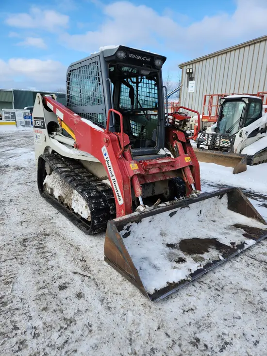 2022 Takeuchi TL12R2-CR Track Loader
