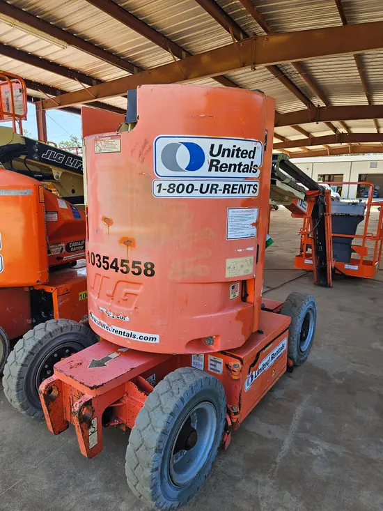 2015 JLG E300AJP Articulating Boom Lift