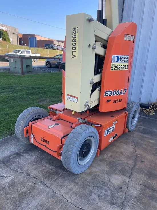 2017 JLG E300AJP Articulating Boom Lift