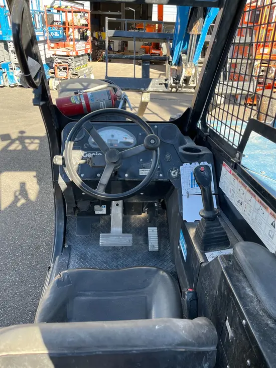 2015 Genie GTH-844 Forklift