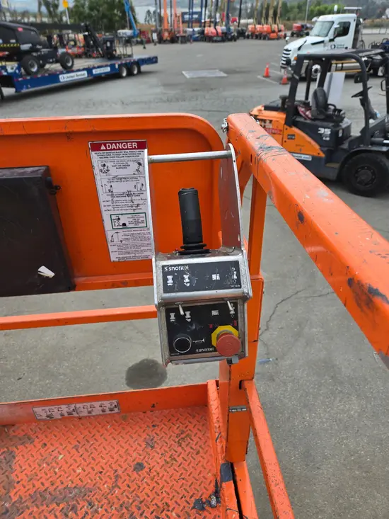 2018 Snorkel S4732E Scissor Lift