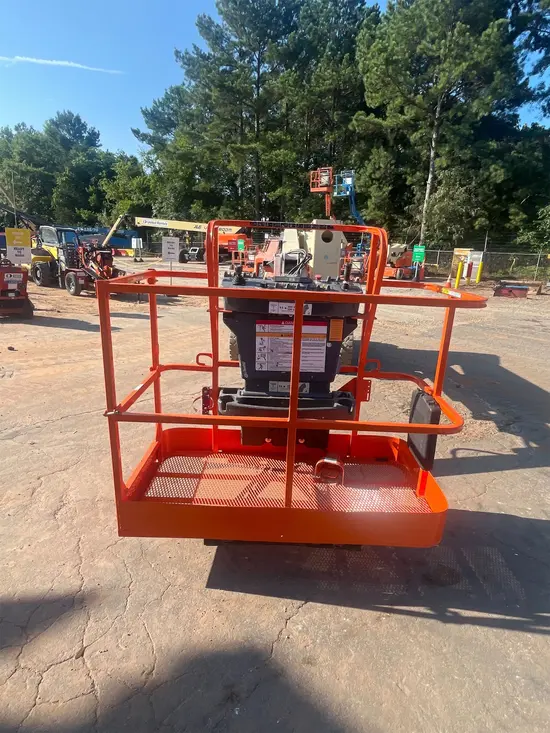 2014 JLG E450AJ Articulating Boom Lift