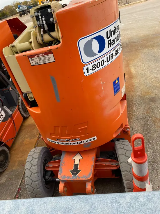 2017 JLG E300AJP Articulating Boom Lift