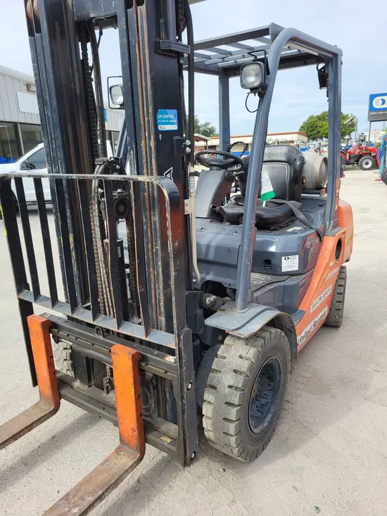 2018 Toyota 8FGU25 Warehouse Forklift