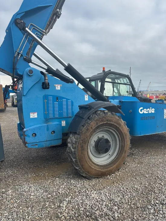 2016 Genie GTH-1056 Forklift